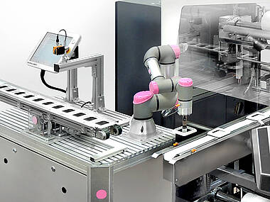Lightweight robot for automatic application of the products